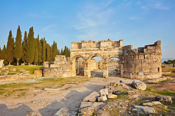 Ruinas Antigua Ciudad Hierápolis Cerca Pamukkale Turquía —  Fotos de Stock