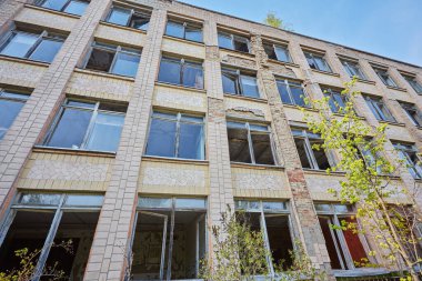 Pripyt şehrinde yok edilen okul, yasaklama bölgesinde.