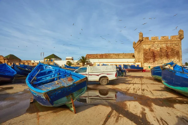 Medina entrance tower and old city walls in Essaouira — Stockfoto