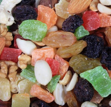 kurutulmuş meyve kümesi