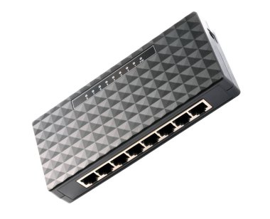 Kurak günde siyah 8 Port Plastik Ethernet Anahtarı beyaz arkaplanda izole edildi