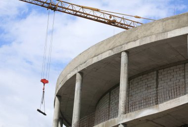 Vinç kulesiyle ev geliştirme