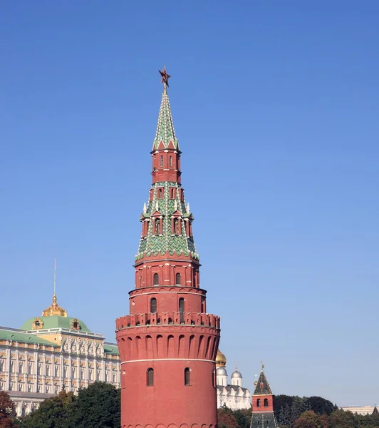 Torre Kremlin Fundo Céu — Fotografia de Stock