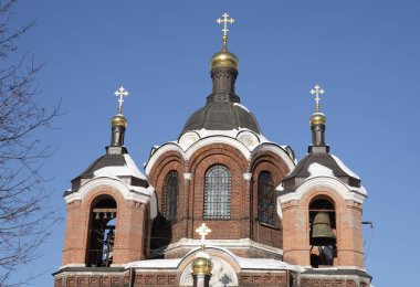Kilise kış günü saat
