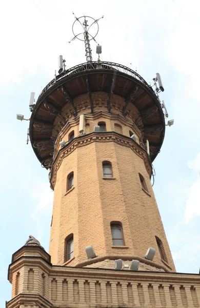 Feuerwehrturm am Tag — Stockfoto