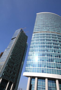 Gün içinde ofis binası