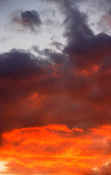 Yazın Gün Batımı Gökyüzü — Stok fotoğraf