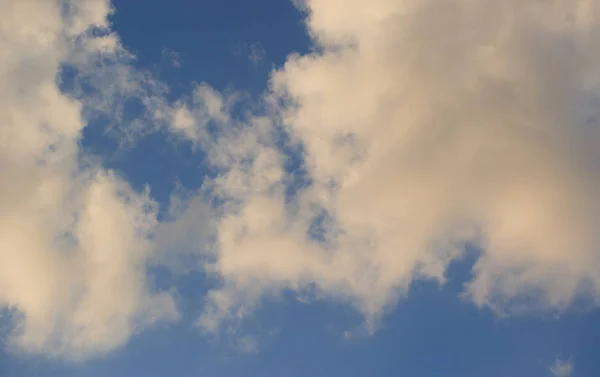 Wolken Blauen Himmel — Stockfoto