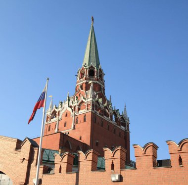 Gökyüzü arka planında Kremlin kulesi