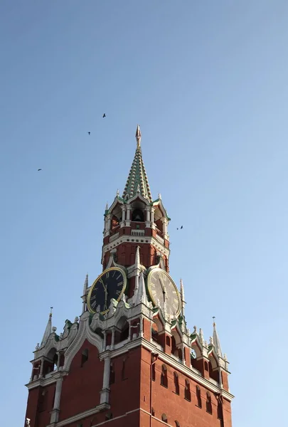 Torre Kremlin Fundo Céu Centro Cidade — Fotografia de Stock