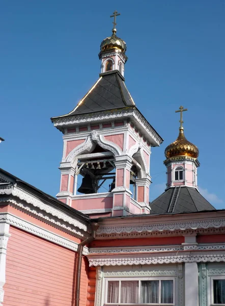 Antiguo Templo Madera Bogorodskiy Asberry Día Soleado —  Fotos de Stock