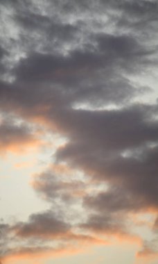 Yazın gün batımı gökyüzü