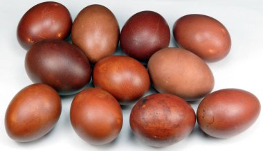 Gün Paskalya yortusu yumurta