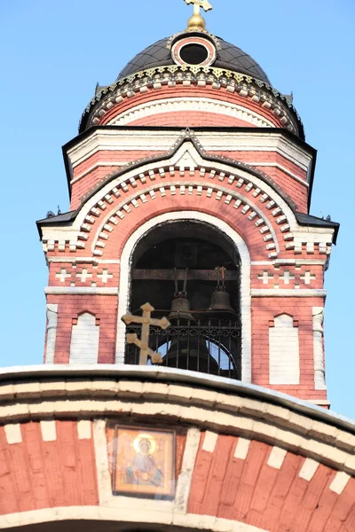 Kirche am Tag — Stockfoto