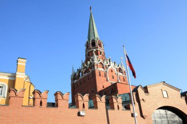 Gökyüzü arka planında Kremlin kulesi