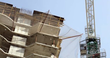 Ev vinci ile gün içinde gelişir. 