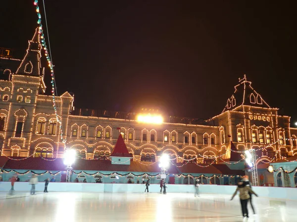 Каток на красной площади в Москве — стоковое фото
