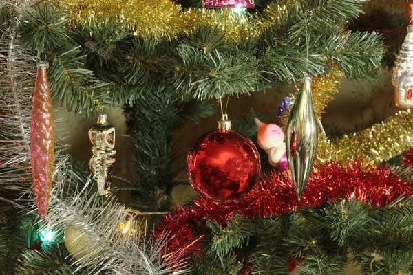 Many of toys on green christmas fir — Φωτογραφία Αρχείου