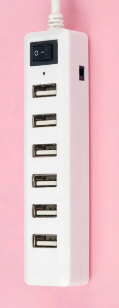 Usb Hub em fundo rosa — Fotografia de Stock