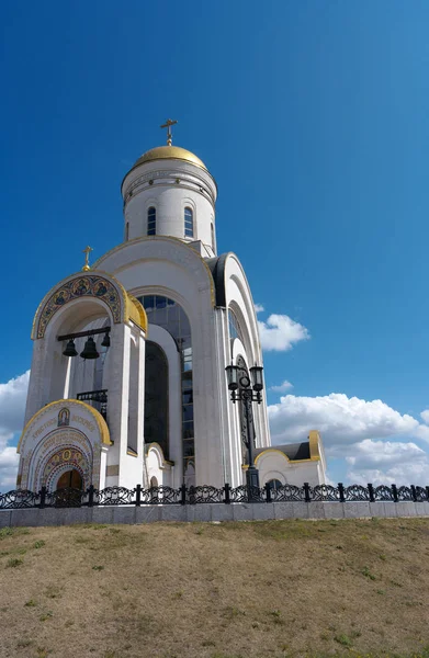 Kirche am Tag — Stockfoto