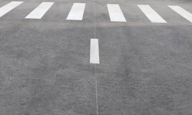 Kuru gün yaya geçişi