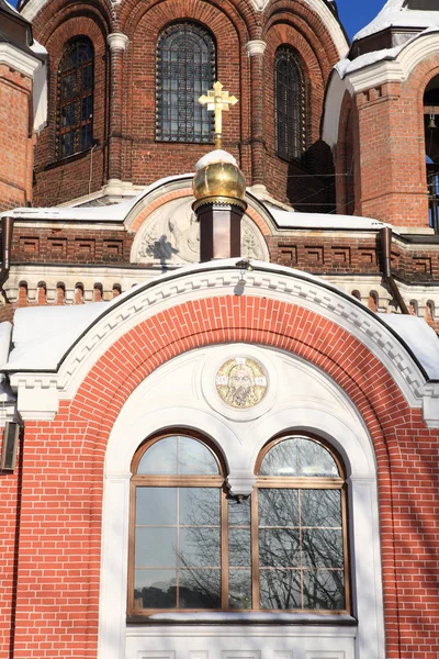 Kirche im Winter tagsüber — Stockfoto