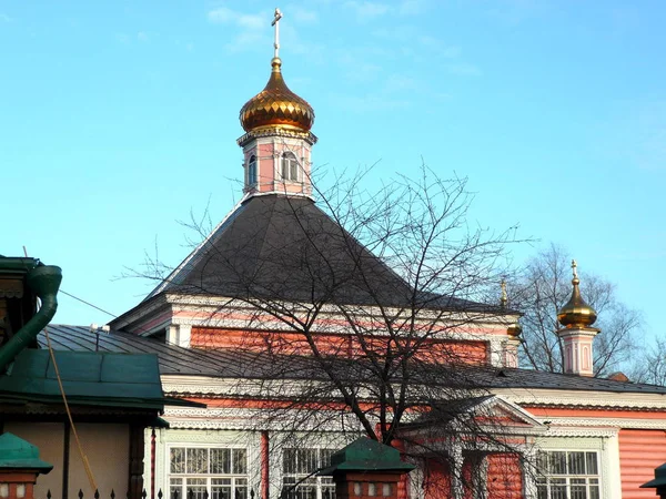 Old wood temple bogorodskiy — Stock Photo, Image