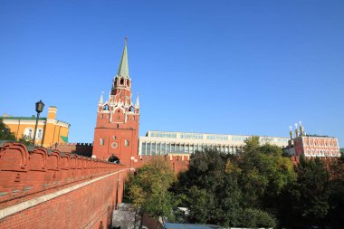 Gökyüzü arka planında Kremlin kulesi