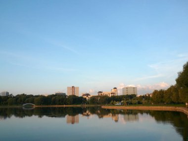 Şehir parkında yaz 