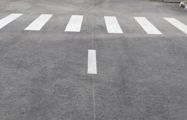 Kuru gün yaya geçişi