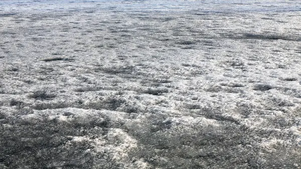 Hielo de primavera pasado en el día — Foto de Stock