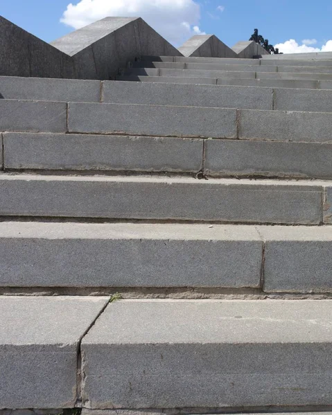 Escaleras de mármol en el día —  Fotos de Stock