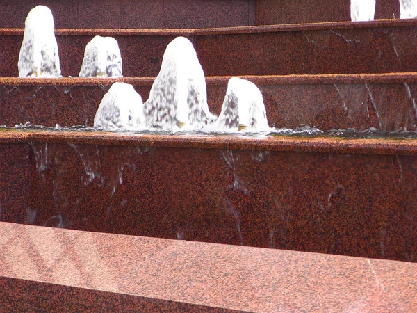 Fontaines sur les traces de granit — Photo