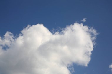 Mavi gökyüzü gün bulut 