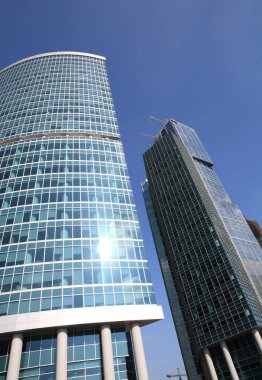 Gün içinde ofis binası