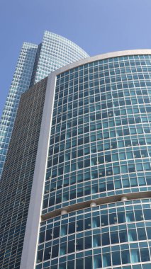 Gün içinde ofis binası