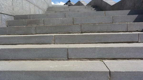 Escaleras de mármol en el día — Foto de Stock