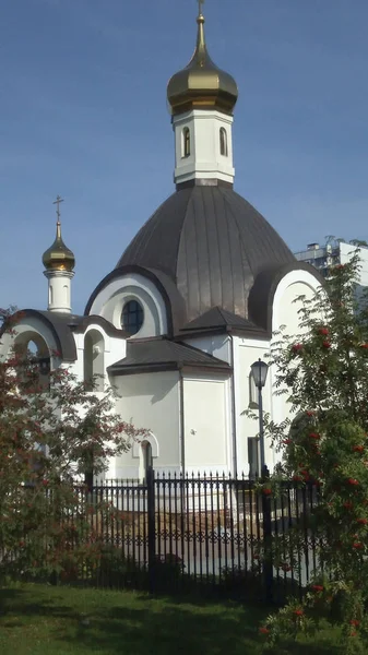 Kerk overdag — Stockfoto