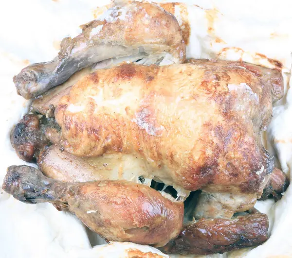 Kuřecí masíčka gril v lavash — Stock fotografie