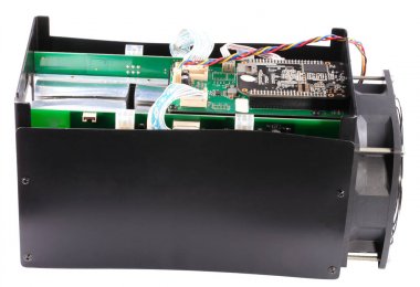 beyaz arkaplanda izole edilmiş elektronik aygıt