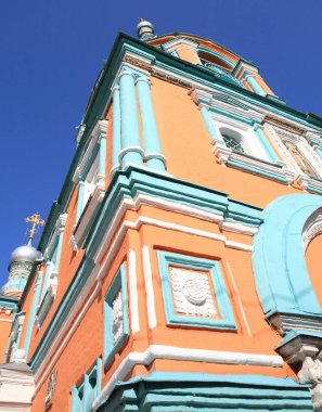 Gündüzleri kilise
