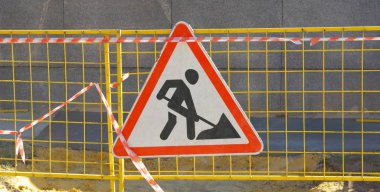 Kuru gün tabelaya yol çalışmaları