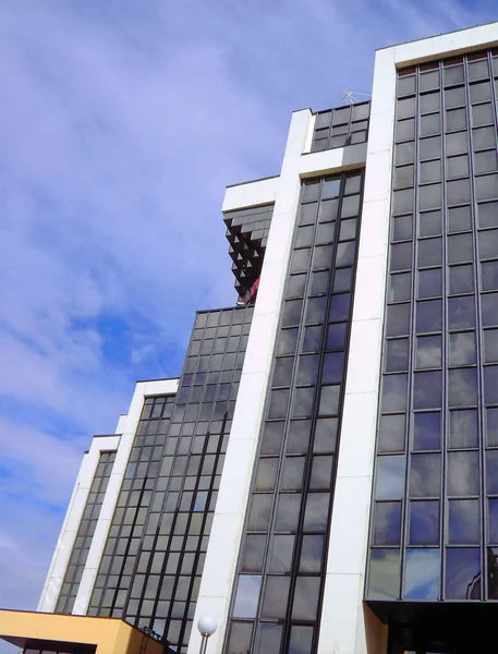 Edificio de oficinas — Foto de Stock