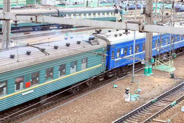 Trains on rails moving — Stock Photo, Image