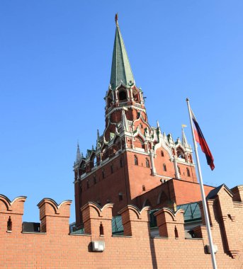 Gökyüzü arka planında Kremlin kulesi
