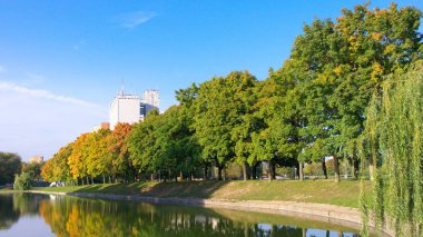 Kuru gün sonbahar Parkı