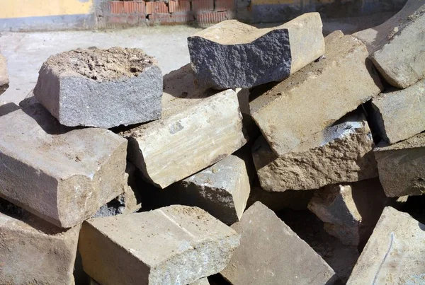 Montão de pedra no dia seco — Fotografia de Stock