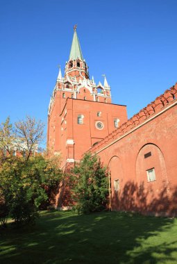 Gökyüzü arka planında Kremlin kulesi