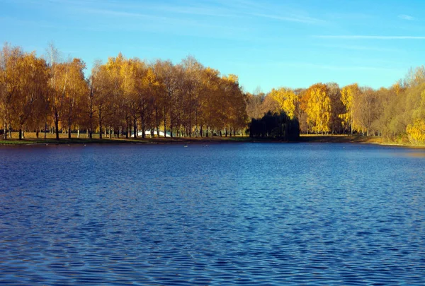 Automne au parc de la ville — Photo