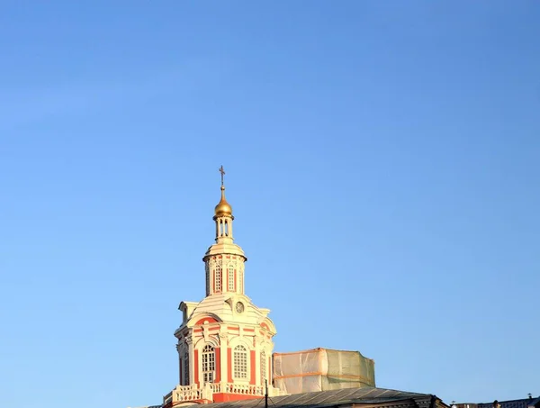 Kirche bei trockenem Wetter — Stockfoto